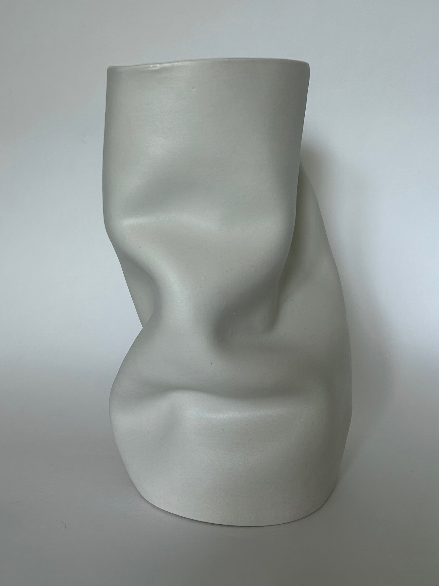 Wavy ultra white porcelain Vase