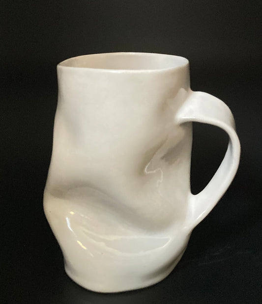 Wavy white porcelin mug 003, medium